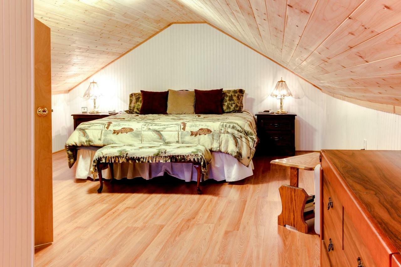 Scenic Bay Float Home Hideaway Athol Eksteriør billede