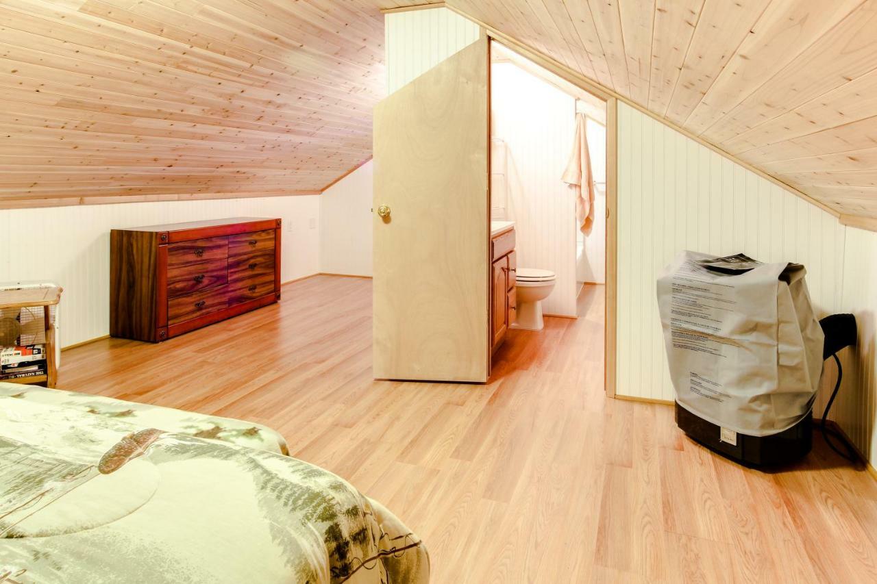 Scenic Bay Float Home Hideaway Athol Eksteriør billede
